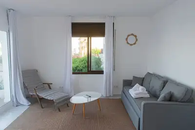 Image de Welcs Apartment 274 Emp sea front Emp