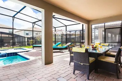 Image de Majestic 8br Oasis in ChampionsGate – Game Room, Home Theater, Near Disney!