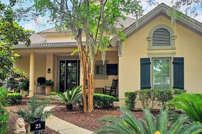 Image de Live Oaks Cottage - Golf Course Views & Lowcountry Charm in Bluffton, Sc