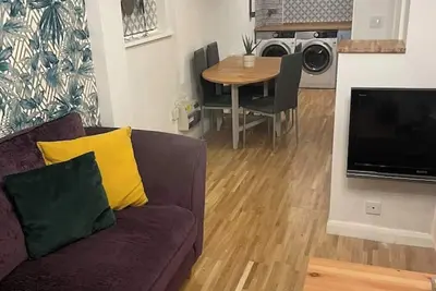 Image de Spacious & Stylish 2 Storey, 3 Bed Apartment