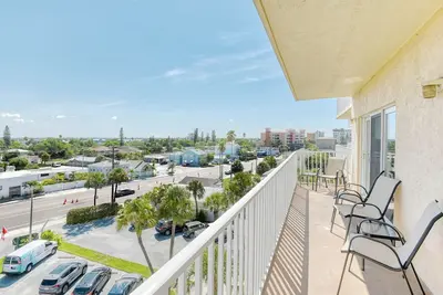 Image de 2br Condo - Paradise Found Beach Front Complex! Miles of walkable Beach