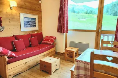 Image de Centre station, 2ème étage, balcon, casier à ski, 20m², La Plagne