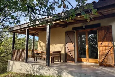 Image de Charming holiday home in the middle of nature amidst beautiful bastide townes