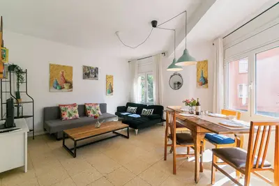 Image de 3 bedroom apartment 15' from Barcelona center and 8' walking from the beach