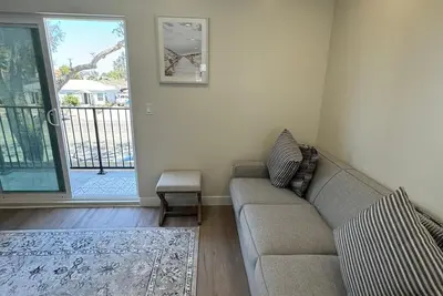 Image de Cozy&Elegant Torrance Apartment with Balcony close to Redondo Beach