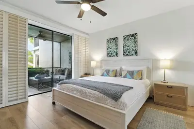 Image de 2br Condo - Pool - Balcony & Prime Location!