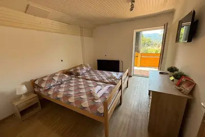 Image de Triple  Room with Balcony in LakeBled House