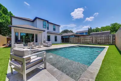 Image de Modern & Spacious Home 3 Mi to Downtown Dallas!