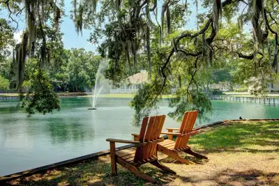 Image de 2 Bedroom, beautifully decorated condo, St. Simons Island, heated pool
