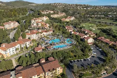Image de Charming 2-bedroom resort with Ac, fitness room in amazing Newport Beach.