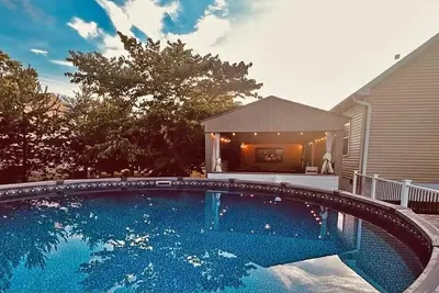 Image de Limestone Landing - Pool, firepit, covered patio, & more!
