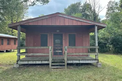 Image de Rustic Cabin Retreat 2-C
