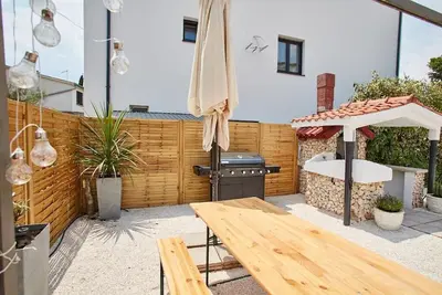 Image de 6 Bedroom Whole apartments rental