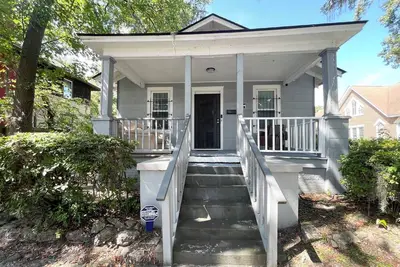 Image de Grandma's Cottage, Free Off-Street Parking, and Library