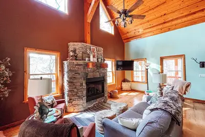 Image de The G. O. A. T. Getaway Near Lake Ouachita and Crystals