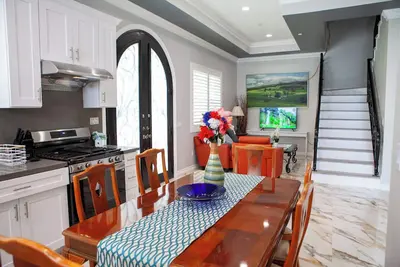 Image de 3br House Near Disney and Knott's