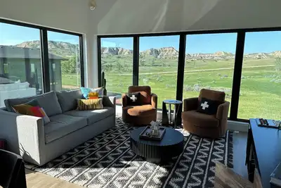 Image de Chalet Roosevelt - Minutes from the National Park and Hiking trails!