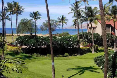 Image de Steps to the Beach in Central Sunny Kihei! Ocean View 2 Bedrooms, 2 Full Baths!
