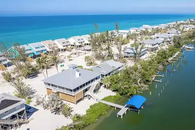 Image de Steps to the Beach! 3/2 on South Gulf