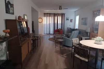 Image de Welcome to Gold Canyon Getaway. A great place to unwind, reflect and restore.
