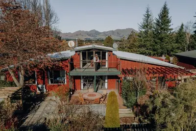 Image de Alpine Springs Motel | Hot Tub | Pool Table