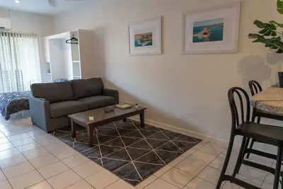 Image de Charming 2 Apartments in delightful Islington with Ac, Balcony & Wifi.