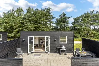 Image de \"Lovis\" - 900m from the sea by Interhome