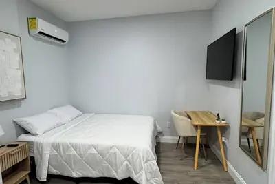 Image de Cozy studio in charming Riverview
