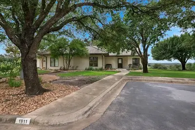 Image de The View! Cottage in Barton Creek Lakeside