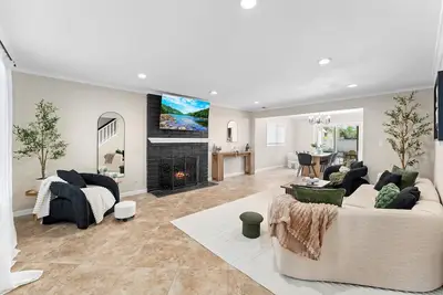 Image de Spacious Home for Families w/ Yard & Game Room near Disneyland