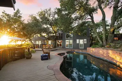 Image de Sonoma Skyhouse by AvantStay | Pool, Sauna, Hot Tub & Stunning Valley Views