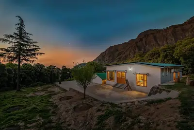 Image de Kuriyana Stay 2br A Secluded Heaven by Homeyhuts