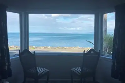 Image de Baikal Bach on the Thames Coast Road - sunsets, beach walks, sea views.