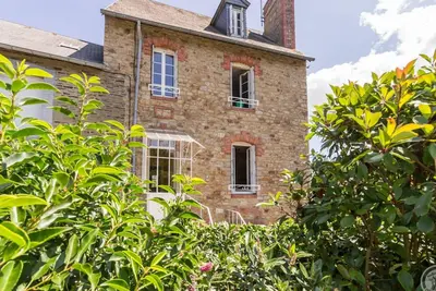 Image de Charmante maison avec jardin privé à Pontorson