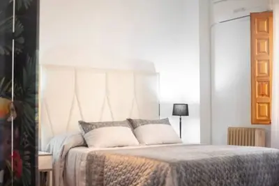 Image de Studio contemporain à Realejo - 2 adultes, climatisation, internet