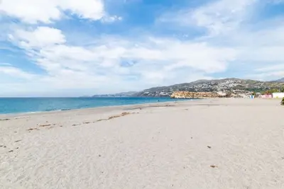 Image de Maison Familiale Tranquille à Deux Pas de la Mer à Salobreña