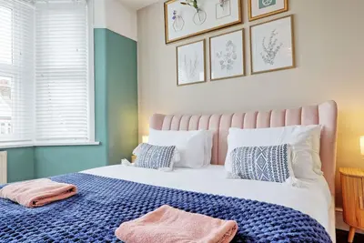 Image de 5 Bed, Garden, Parking with sofa Bed