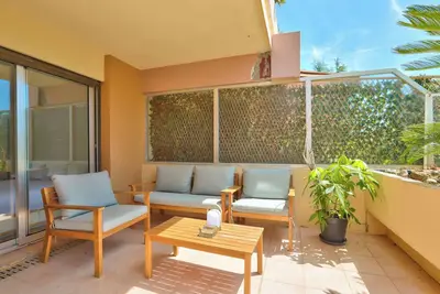 Image de Lovely 1br Flat with Terrace & Private Pool Access