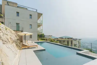 Image de PureView Luxury Suites - First Floor with breakfast & pool