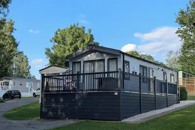 Image de Caravan at Ashbourne Heights Holiday Park in the Peak District National Park