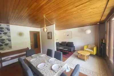 Image de À 20m des pistes de ski, 3ème étage, balcon, télévision, casier à ski, 65m², Montgenèvre