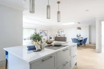 Image de Luxury 3-Bed Penthouse w/ Large Terrace & Parking