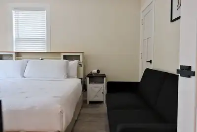 Image de House full of Family fun + cozy vibes near great attractions