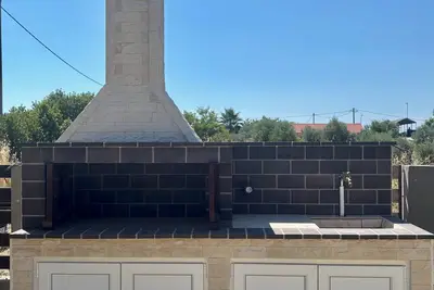 Image de Villa Eliza: cozy, luxury 2' from the sea with TVs in every room, garden & Bbq