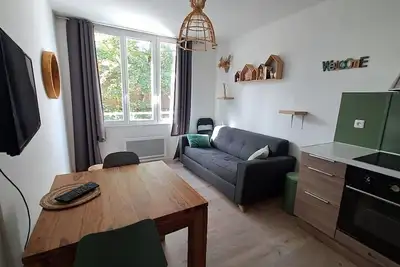 Image de Joli studio 32 mètres carrés à côté de la plage