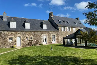 Image de Presbytère de caractère et sa piscine chauffée