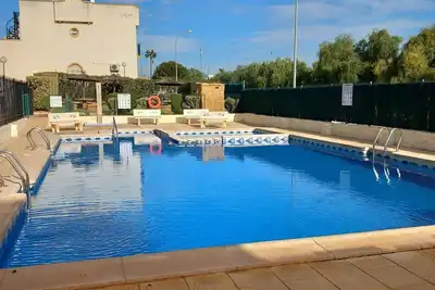 Image de Refurbished 2-Bed La Florida Apt · Emerald Isle Pool & Beach Nearby