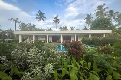 Image de Palm Cove Villa. 5 min Walk to the Kabalana Surfing Beach. Star Link internet