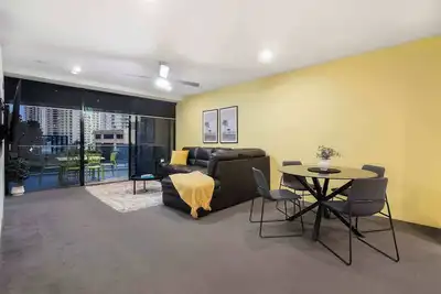 Image de Circle - 1 Bedroom 1 Bathroom + Study - Low Floor (Up to Level 8)