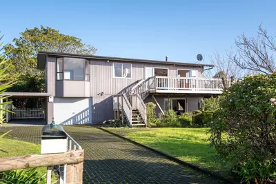 Image de Serenity Lakehouse - Rotorua Holiday Home